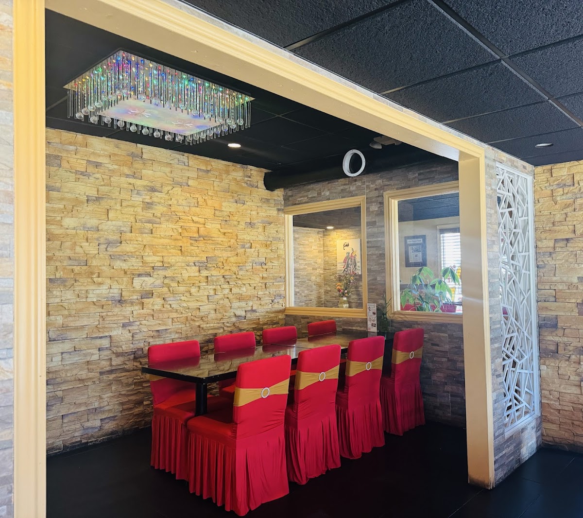 Royal Chopstix Asian Cuisine